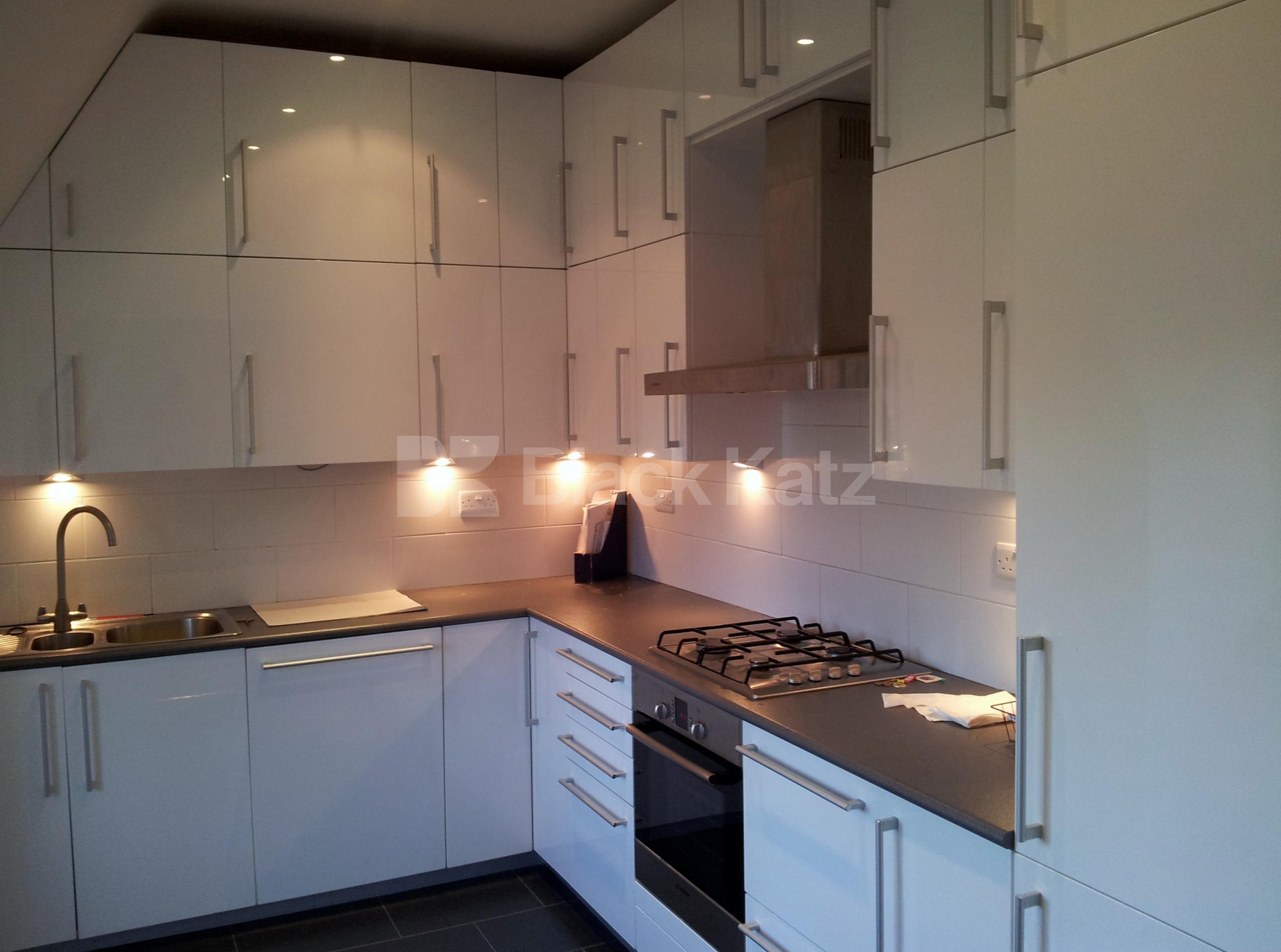 			2 Bedroom, 1 bath, 1 reception Flat			 Eastern Road, East Finchley N2